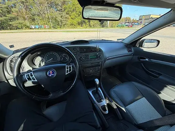 Saab 9-3 2004 photo 3