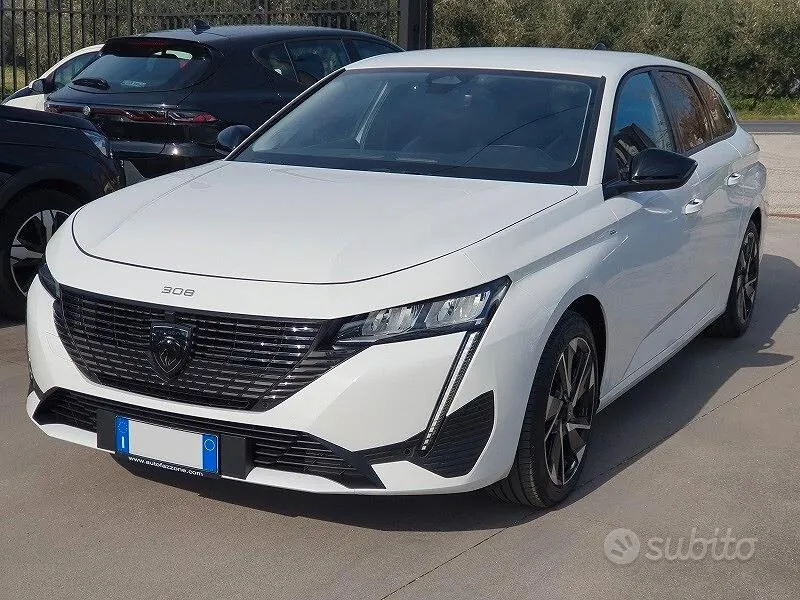 Peugeot 308 2022 photo 2