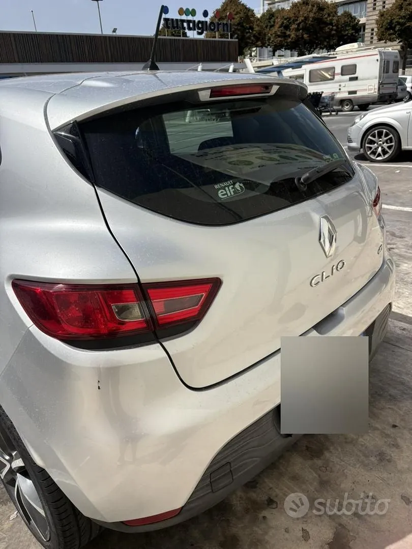 Renault Clio 2014 photo 2