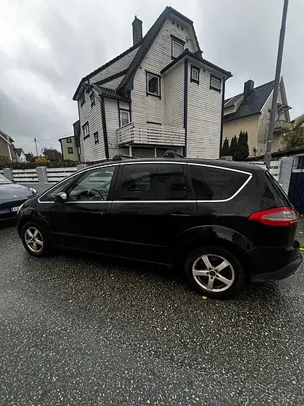 Ford S-Max