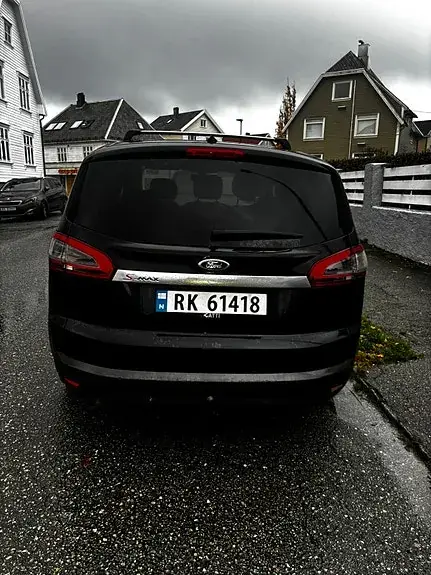 Ford S-Max 2012 photo 3