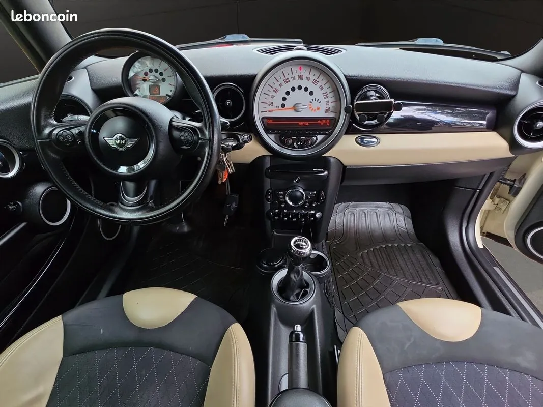 Mini Clubman 2011 photo 3