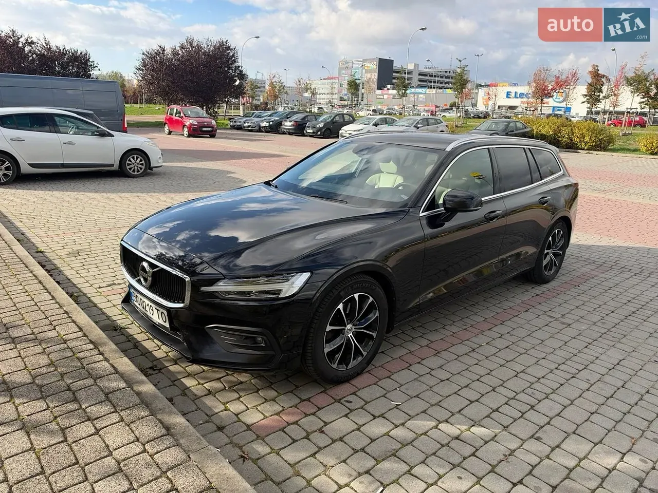 Volvo V60 2019 photo 5