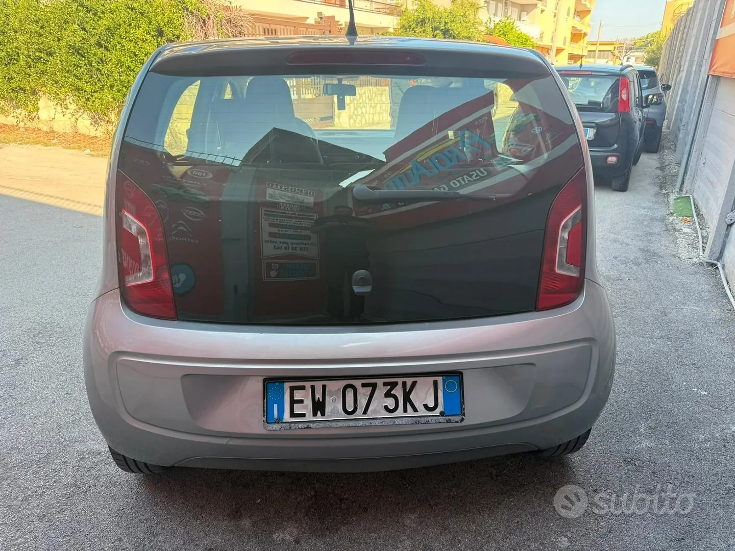 Volkswagen Up 2014 photo 3