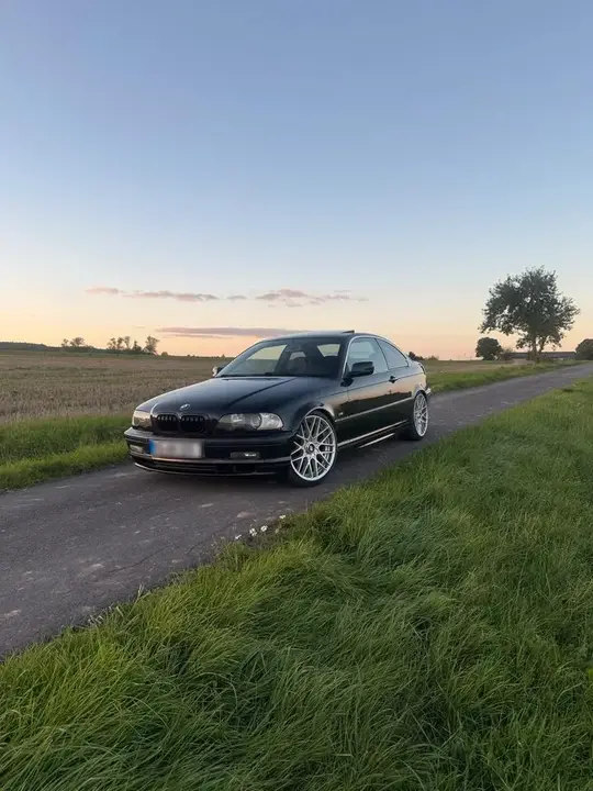 BMW 325I