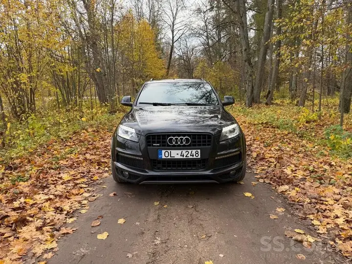 Audi Q7 2012 photo 5
