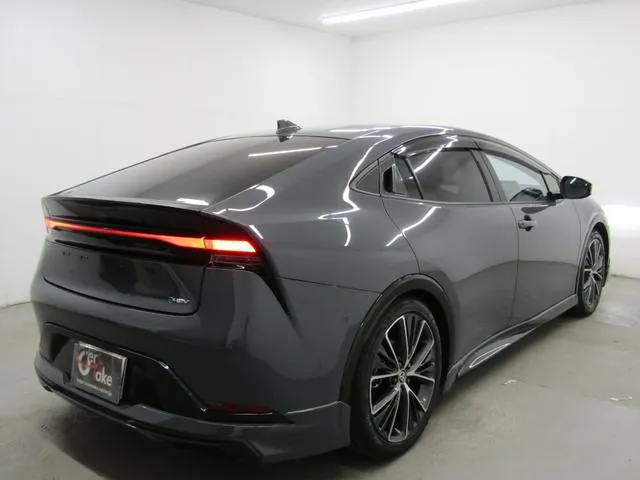 Toyota Prius 2023 photo 3