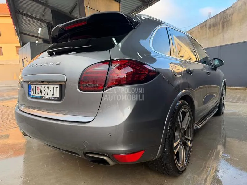 Porsche Cayenne 2012 photo 5