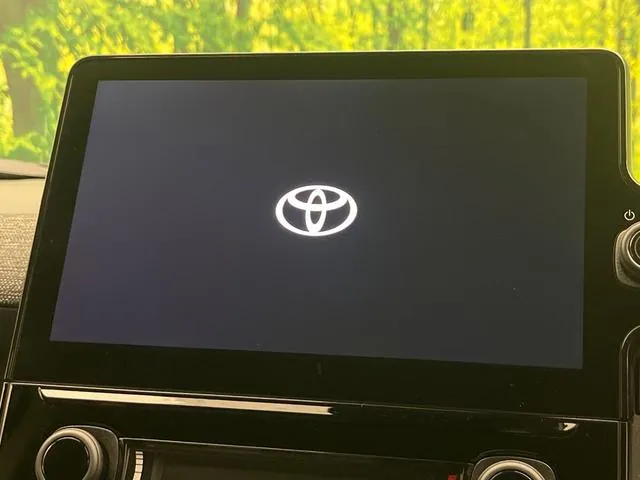 Toyota Sienna Hybrid Z 2024 photo 4