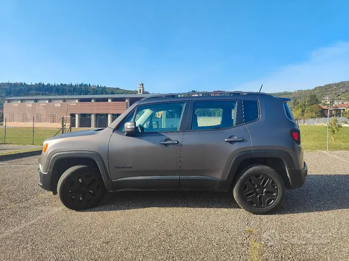 Jeep Renegade 2016 photo 2