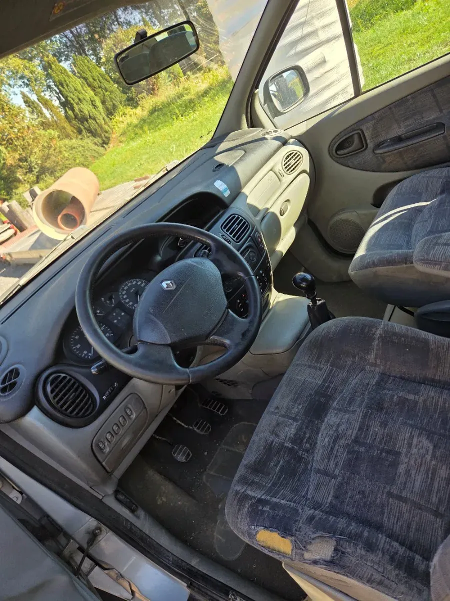 Renault Scenic 2001 photo 3