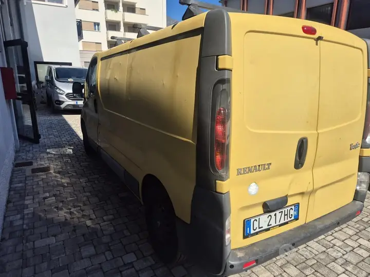 Renault Trafic 2004 photo 4