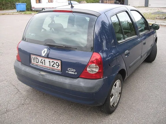 Renault Clio 2006 photo 3