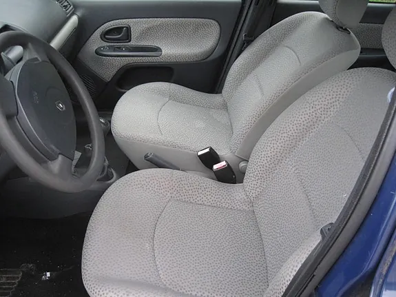 Renault Clio 2006 photo 5