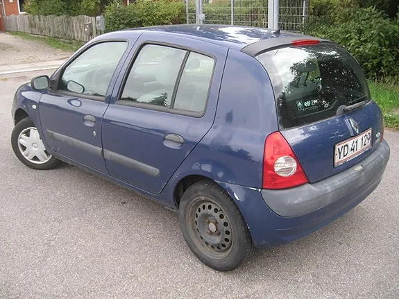 Renault Clio 2006 photo 4