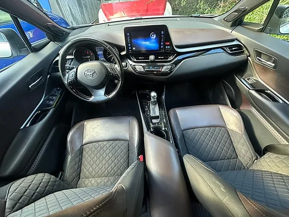 Toyota C-Hr 2017 photo 4