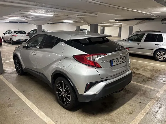 Toyota C-Hr 2017 photo 3