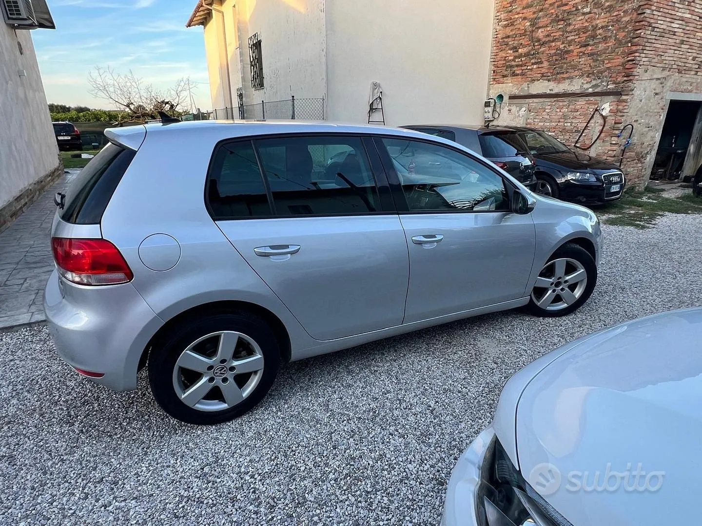 Volkswagen Golf 2011 photo 3