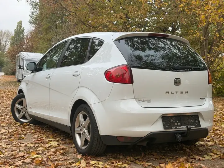 Seat Altea 2013 photo 2
