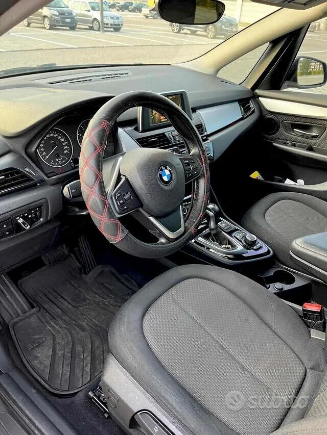 BMW 216 2017 photo 2