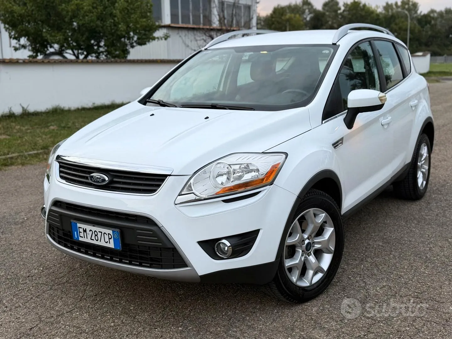 Ford Kuga 2013 photo 4
