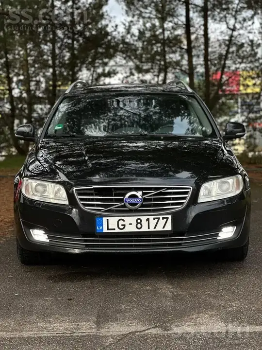 Volvo V70 2014 photo 2