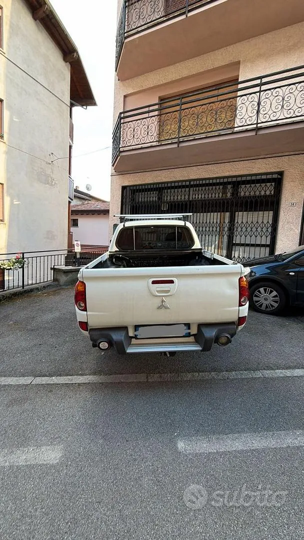 Mitsubishi L200