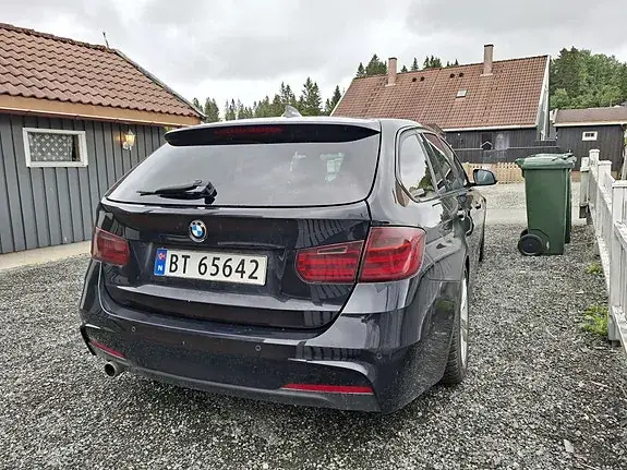 BMW 320D 2013 photo 2