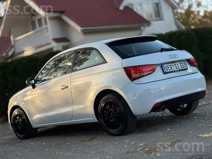 Audi A1 2012 photo 3