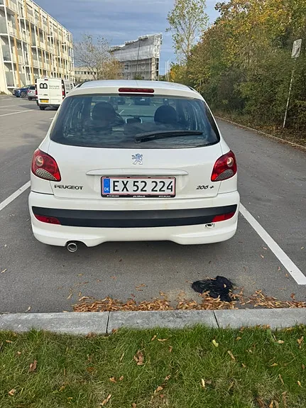 Peugeot 206 2007 photo 3