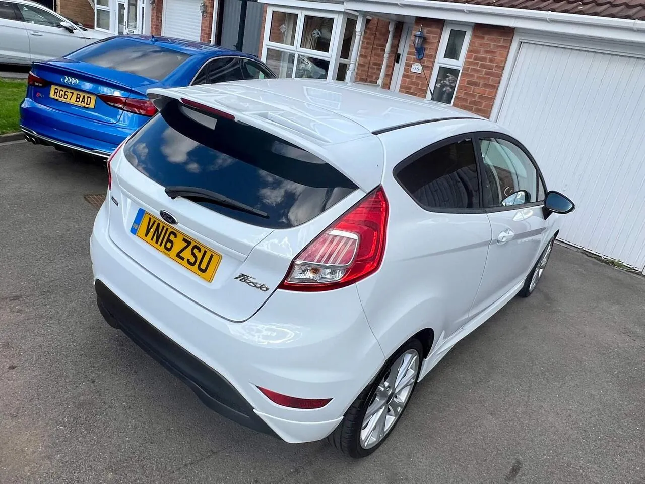 Ford Fiesta 2016 photo 2
