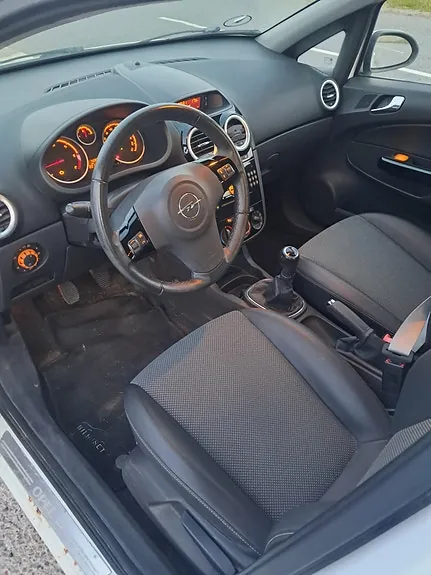 Opel Corsa 2009 photo 3