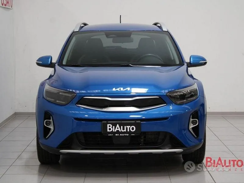 Kia Stonic 2023 photo 3