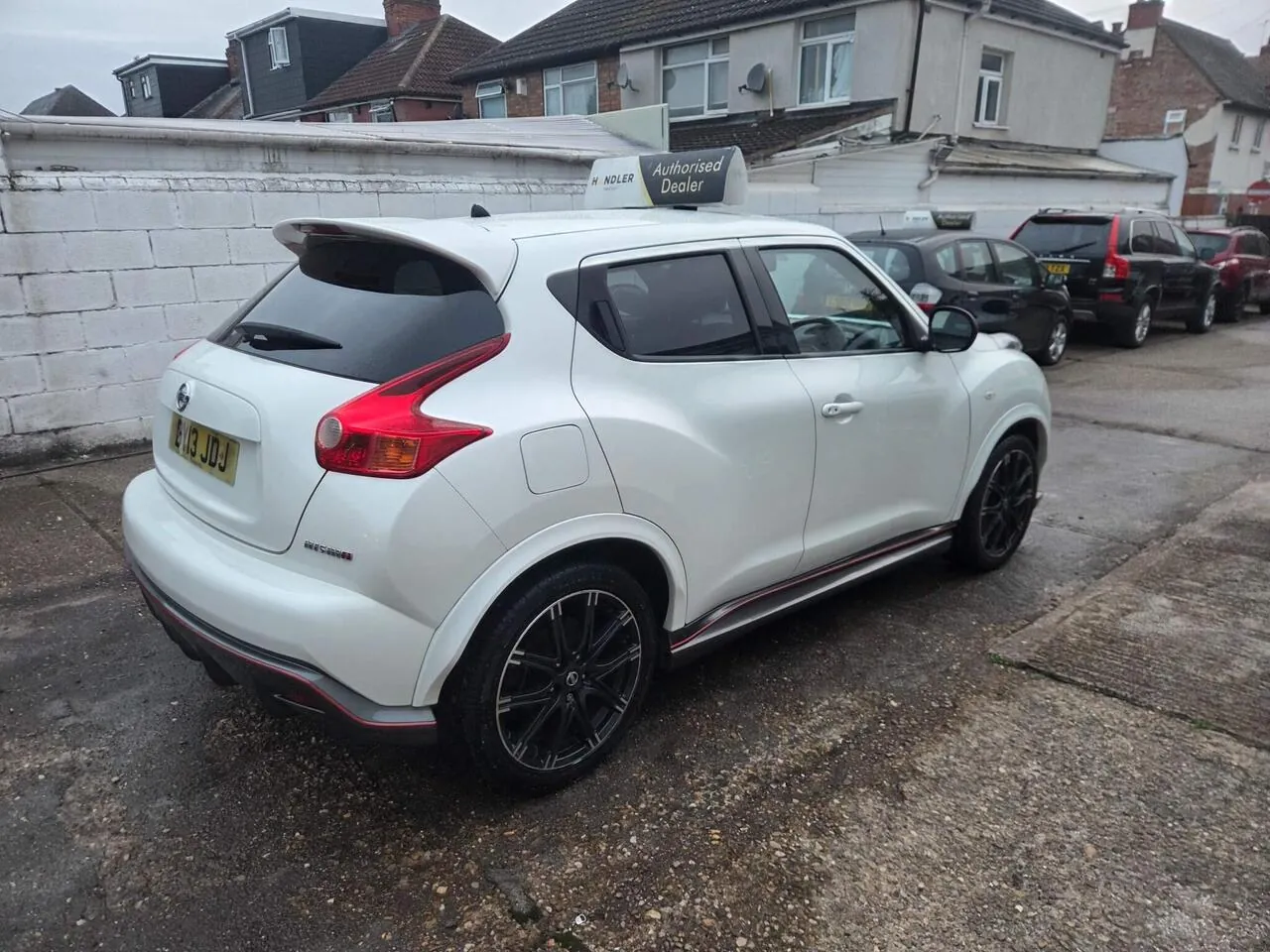 Nissan Juke 2013 photo 2