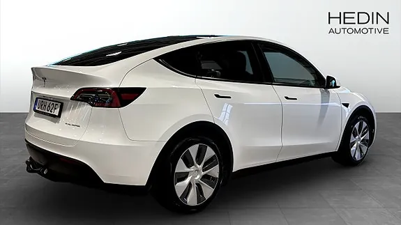 Tesla Model Y 2024 photo 2