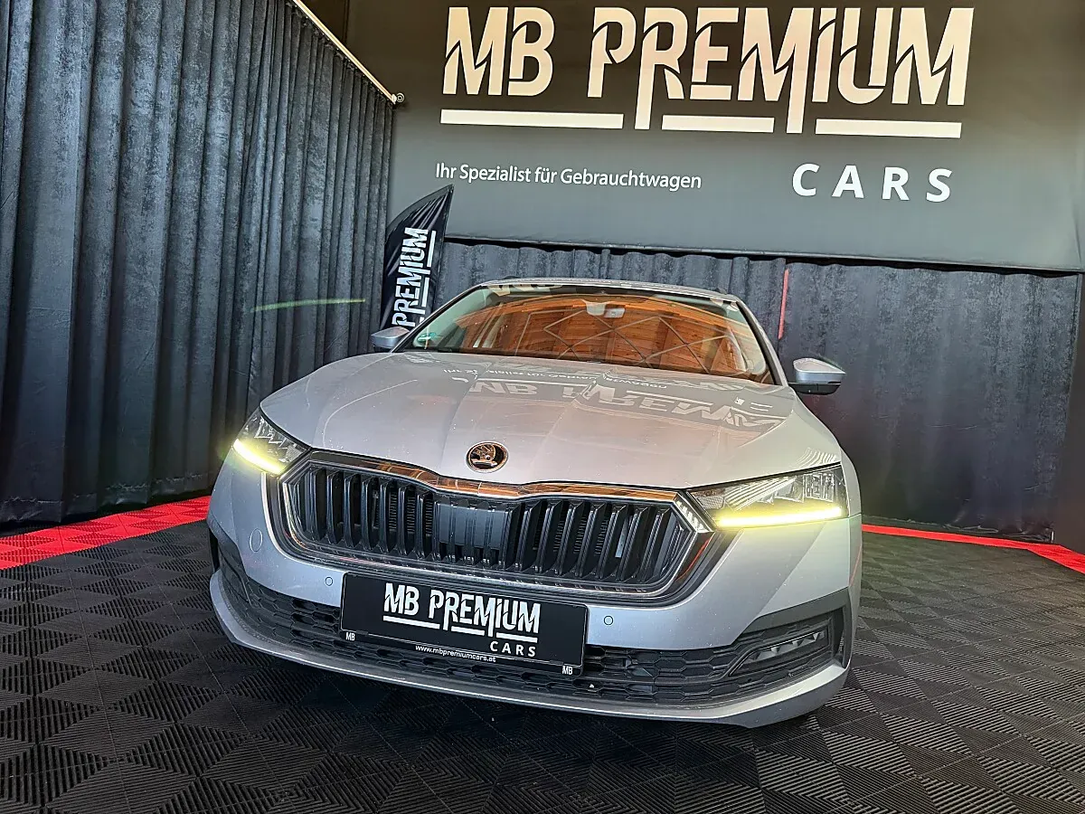Skoda Octavia 2022 photo 3