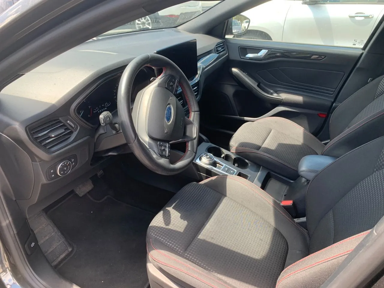 Ford Focus 2022 photo 3