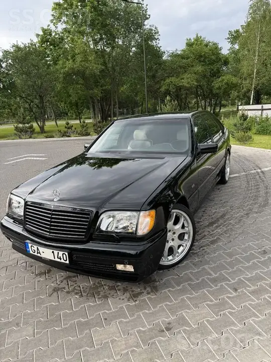 Mercedes-Benz S300