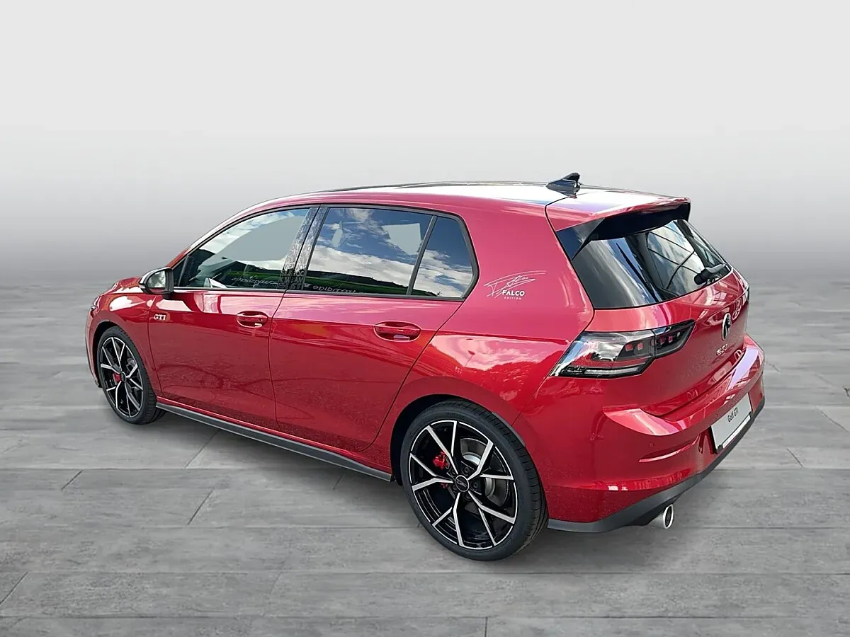 Volkswagen Golf 2026 photo 3