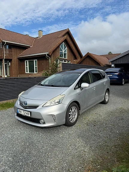 Toyota Prius 2014 photo 3