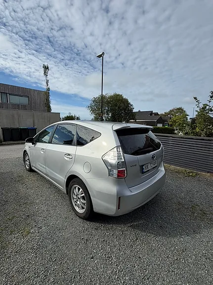 Toyota Prius 2014 photo 5