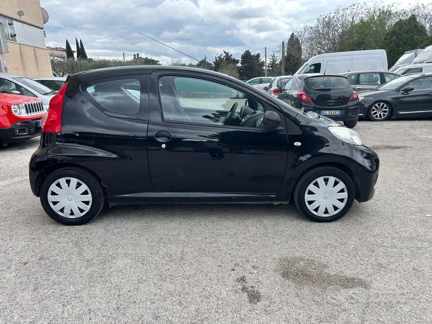 Peugeot 107 2010 photo 5