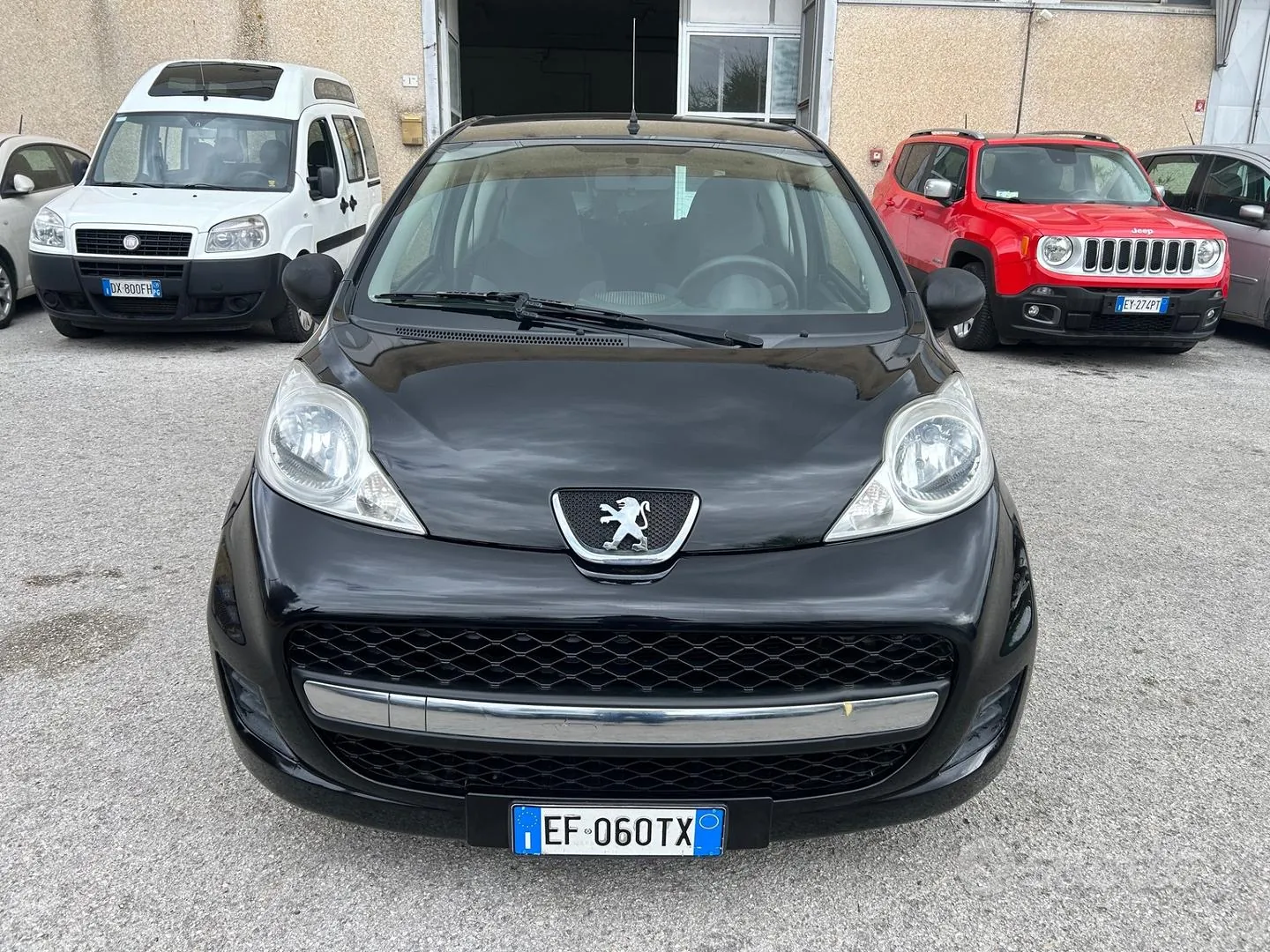 Peugeot 107 2010 photo 2