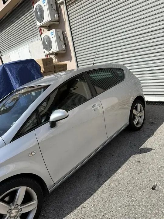 Seat Leon 2008 photo 5