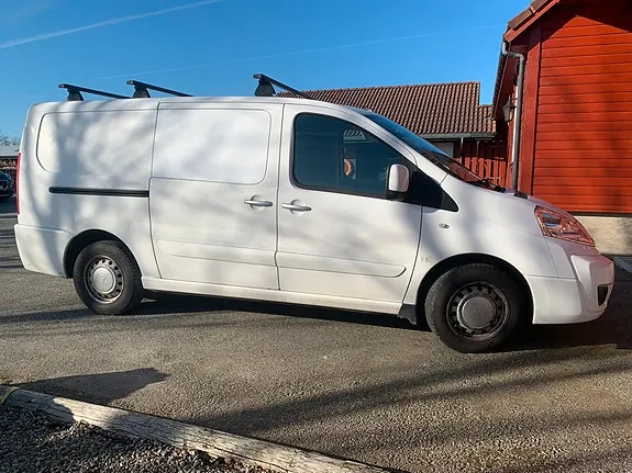 Toyota Proace 2015 photo 2