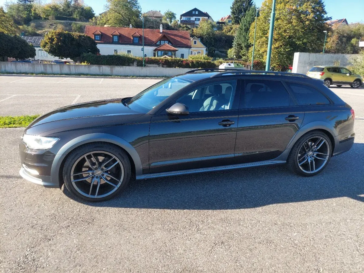 Audi A6 Allroad 2012 photo 3