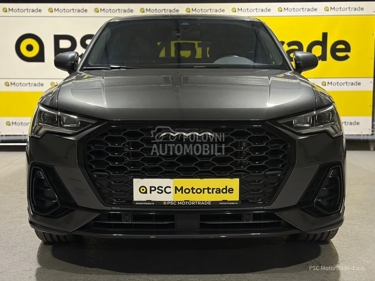 Audi Q3 2023 photo 3