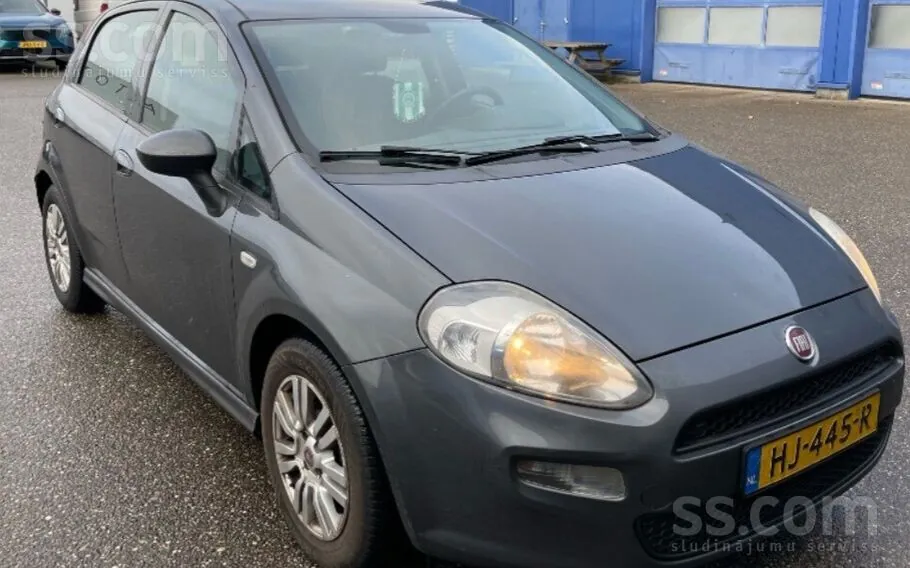 Fiat Punto 2016 photo 2
