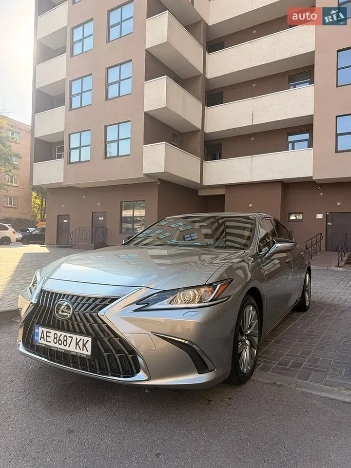 Lexus Es