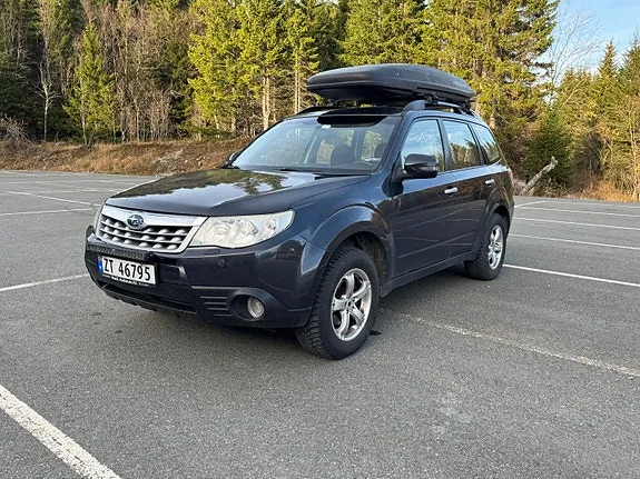 Subaru Forester 2011 photo 3